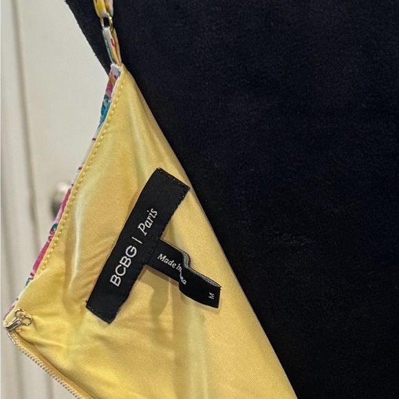 BCBG Paris Dress - Picture 4 of 11